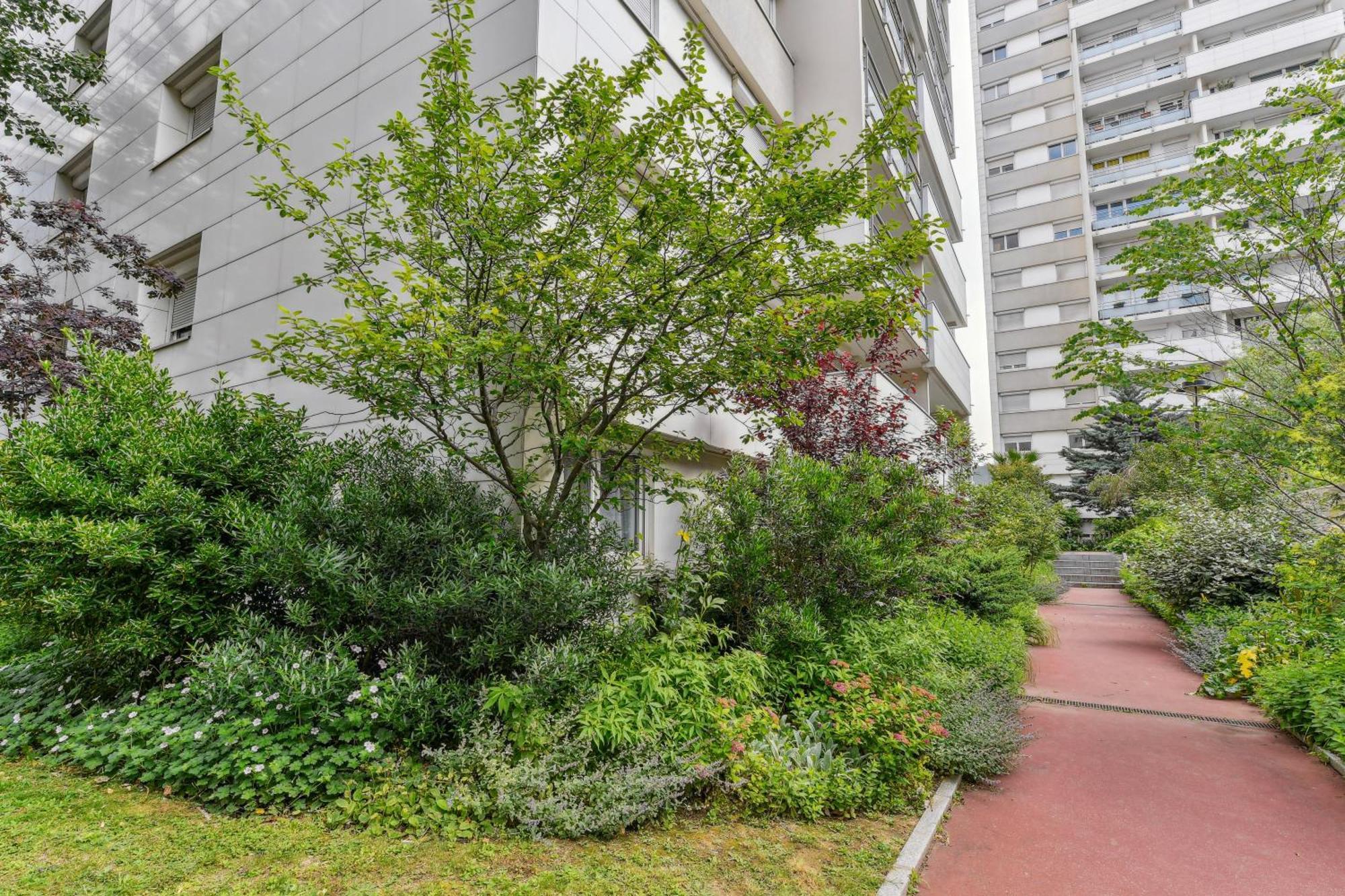 Chic And Comfortable Apart With Balcony Levallois-Perret Exteriér fotografie